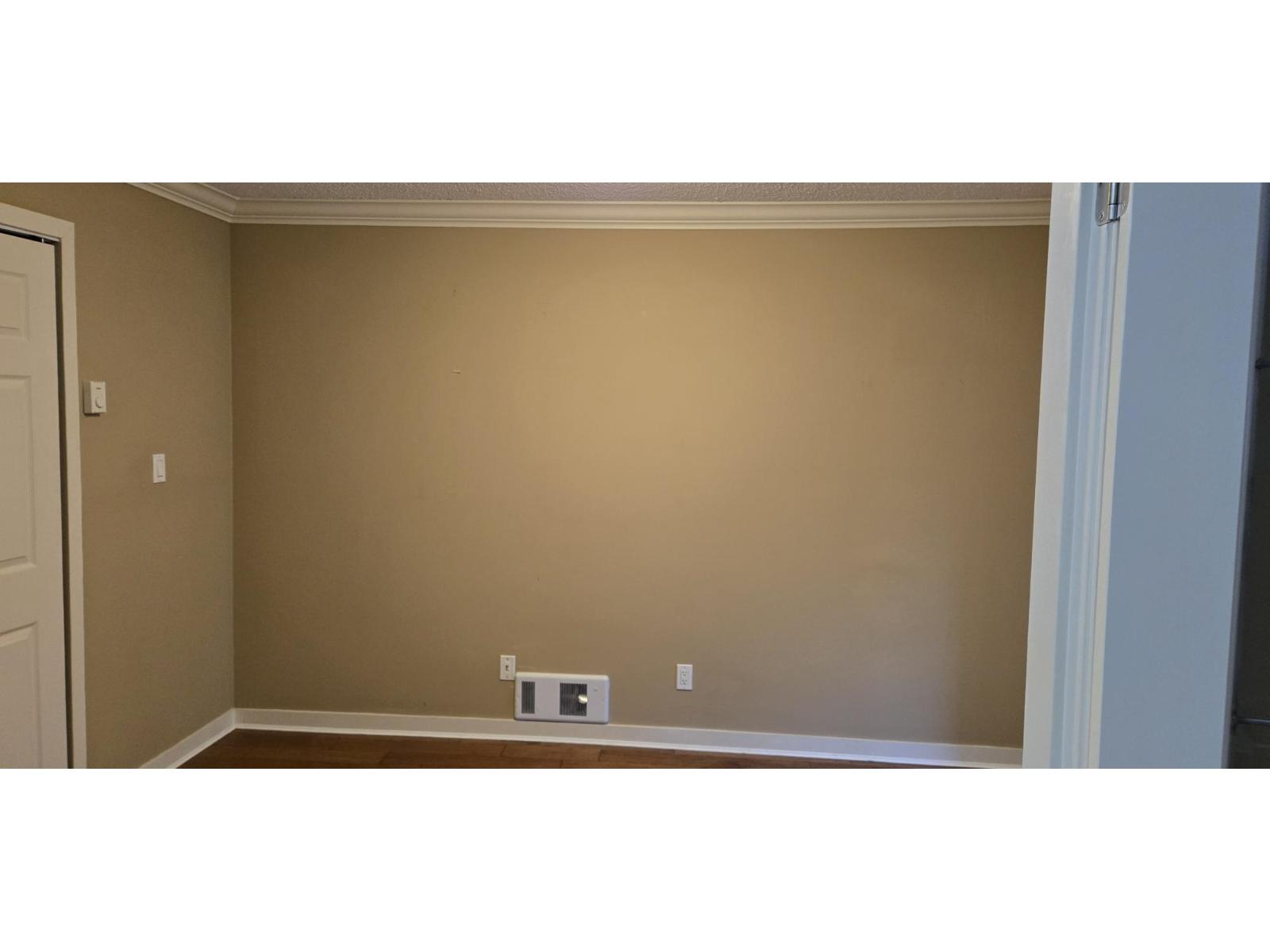 208 1521 Blackwood Street, White Rock, British Columbia  V4B 3V6 - Photo 3 - R3077729