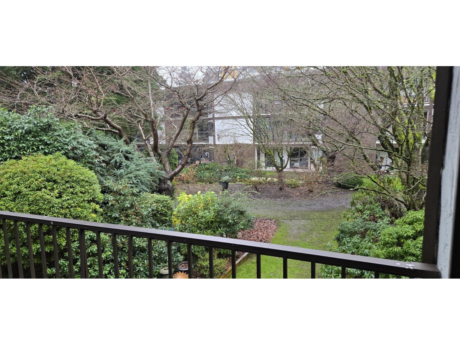 208 1521 Blackwood Street, White Rock, British Columbia  V4B 3V6 - Photo 11 - R3077729