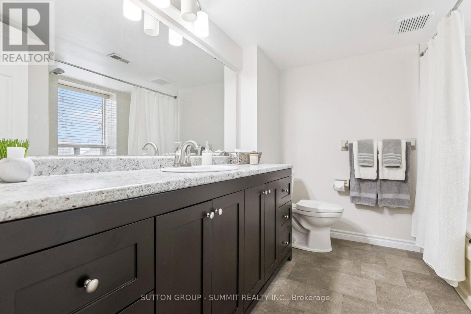 401 - 281 Bristol Street, Guelph, Ontario  N1H 8J3 - Photo 14 - X12693542