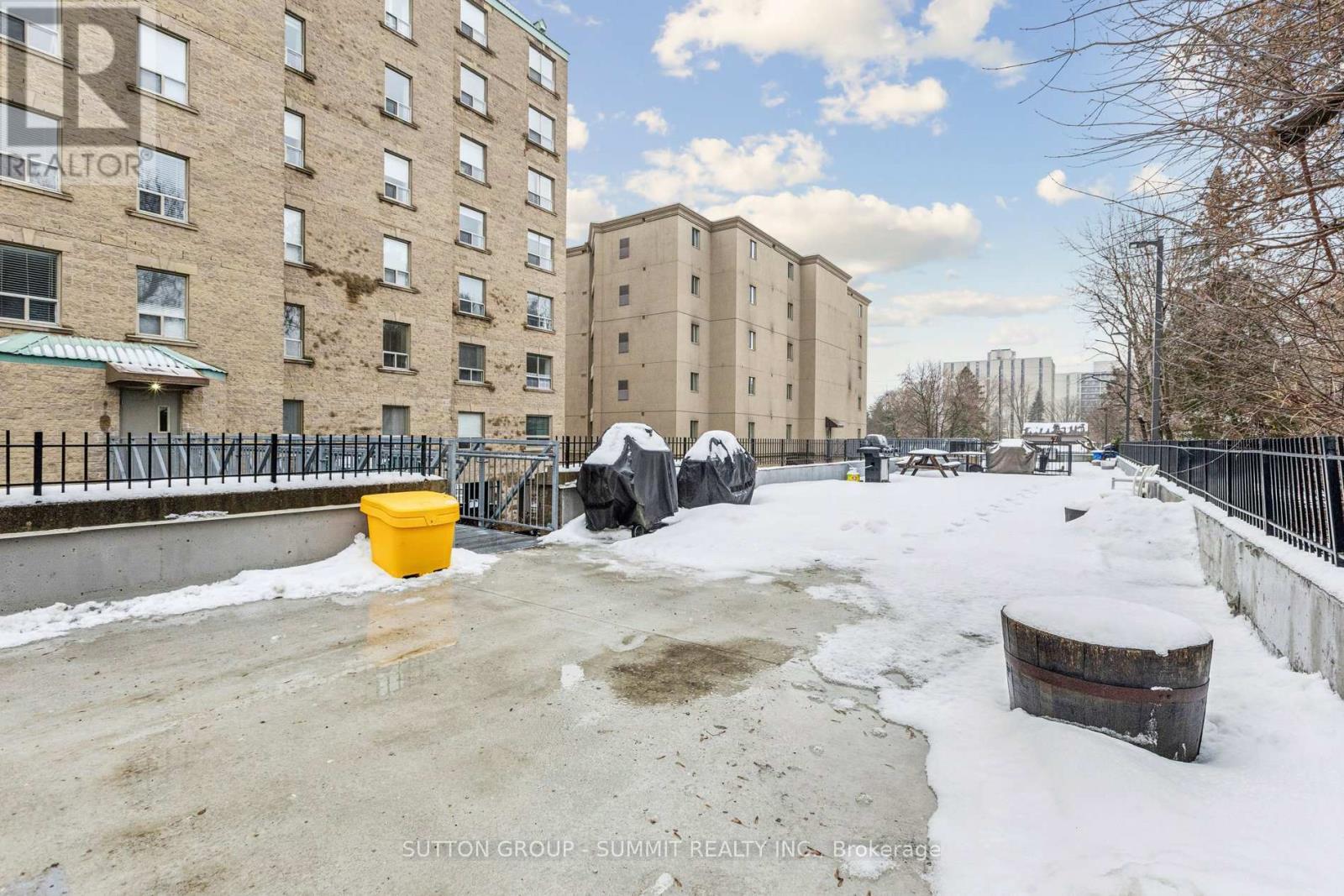 401 - 281 Bristol Street, Guelph, Ontario  N1H 8J3 - Photo 35 - X12693542