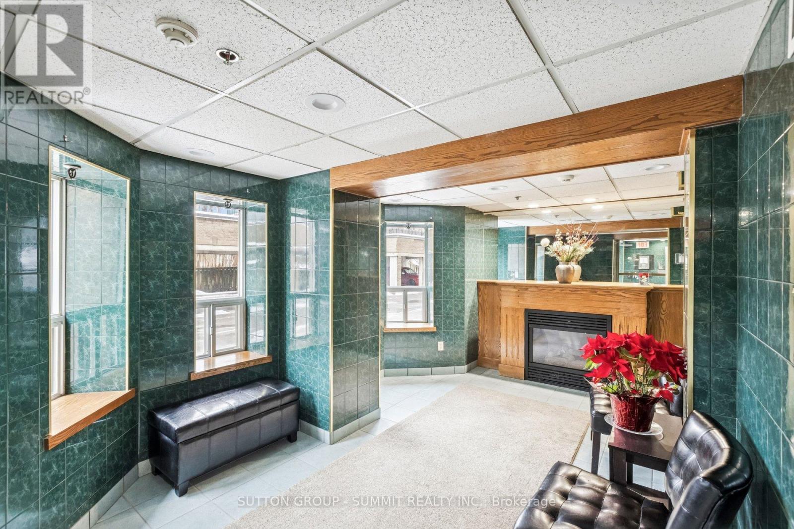 401 - 281 Bristol Street, Guelph, Ontario  N1H 8J3 - Photo 8 - X12693542