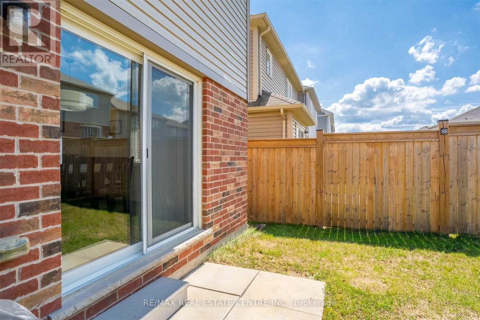 56 Cleghorn Drive, Hamilton (Binbrook), Ontario  L0R 1C0 - Photo 20 - X12693552