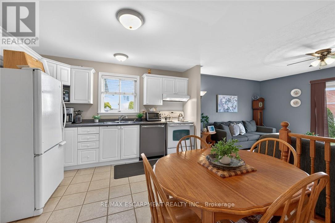 33 Oak Crescent, Haldimand, Ontario  N0A 1H0 - Photo 13 - X12693554