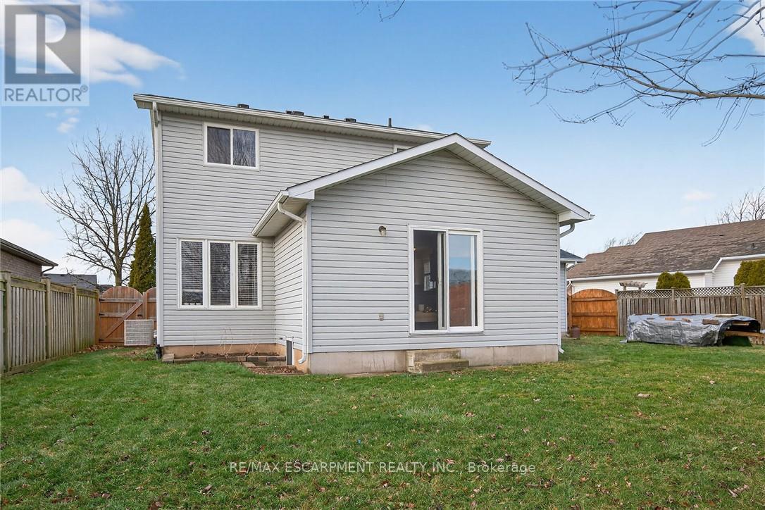 33 Oak Crescent, Haldimand, Ontario  N0A 1H0 - Photo 41 - X12693554