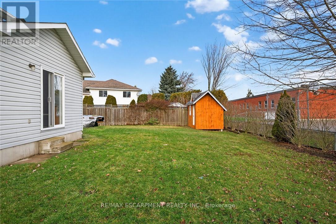 33 Oak Crescent, Haldimand, Ontario  N0A 1H0 - Photo 42 - X12693554