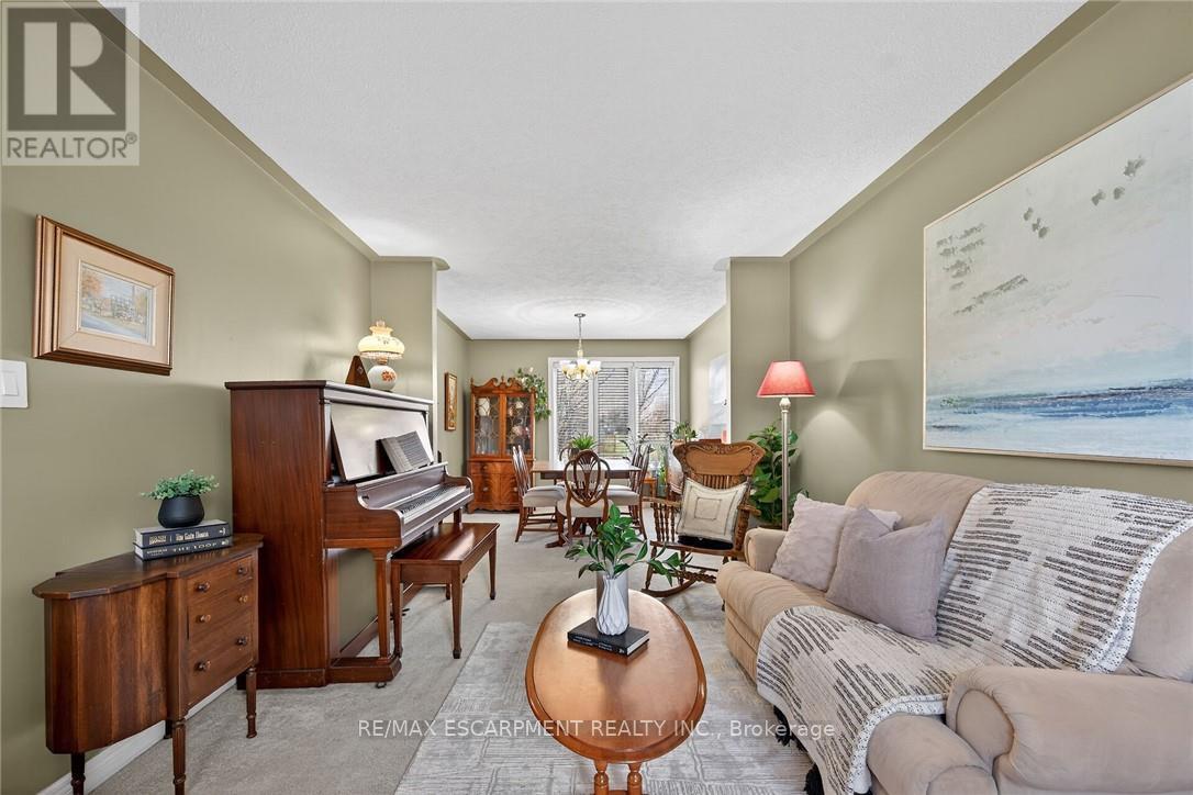 33 Oak Crescent, Haldimand, Ontario  N0A 1H0 - Photo 7 - X12693554