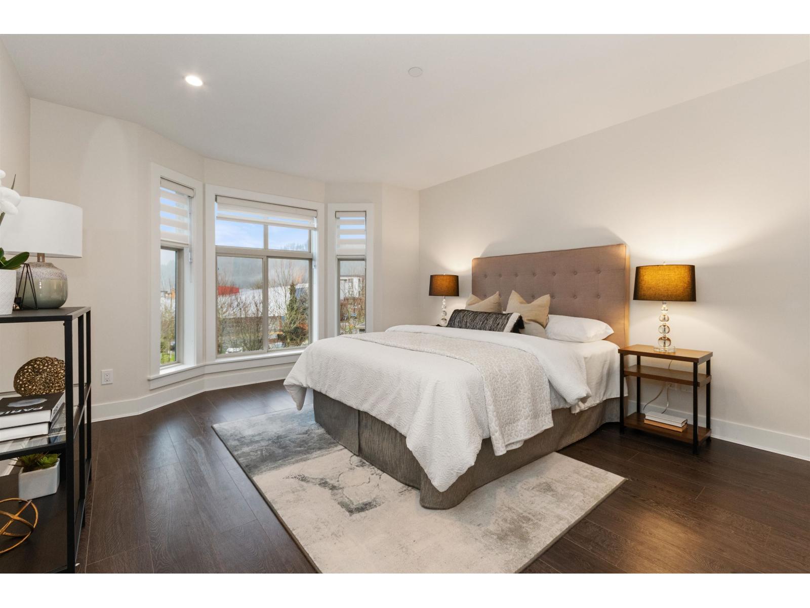 5734 Mitchell Street, Garrison Crossing, Chilliwack, British Columbia  V2R 0P2 - Photo 3 - R3074582