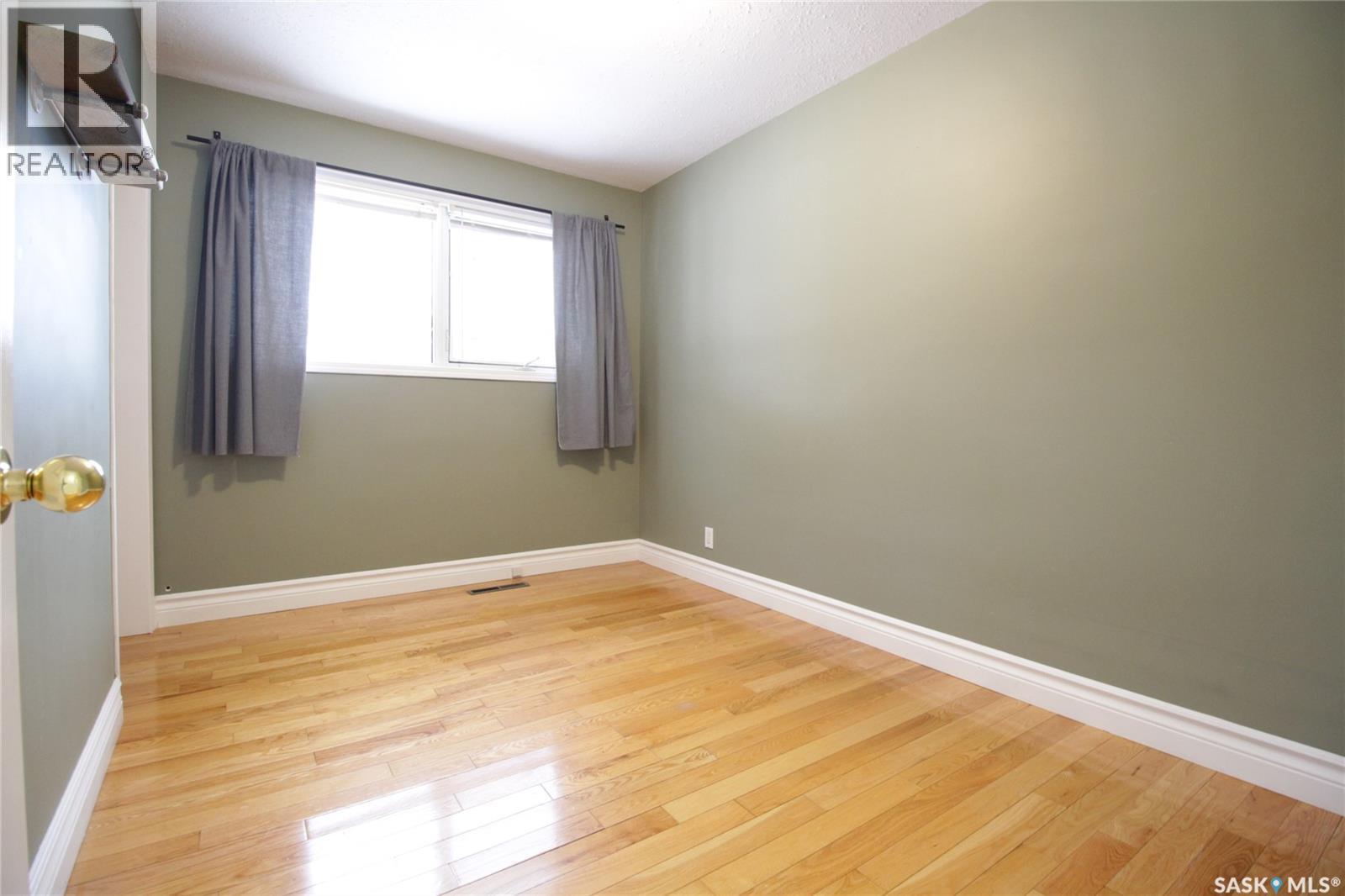 302 3rd Avenue, Whitewood, Saskatchewan  S0G 5C0 - Photo 18 - SK026748