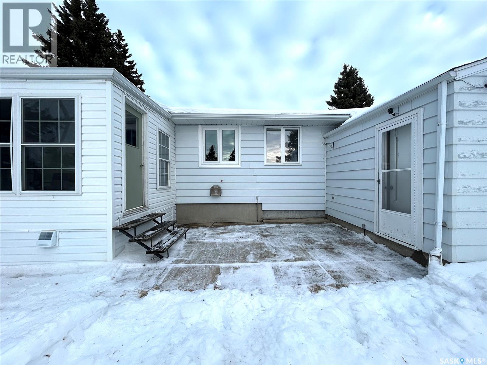 302 3rd Avenue, Whitewood, Saskatchewan  S0G 5C0 - Photo 33 - SK026748