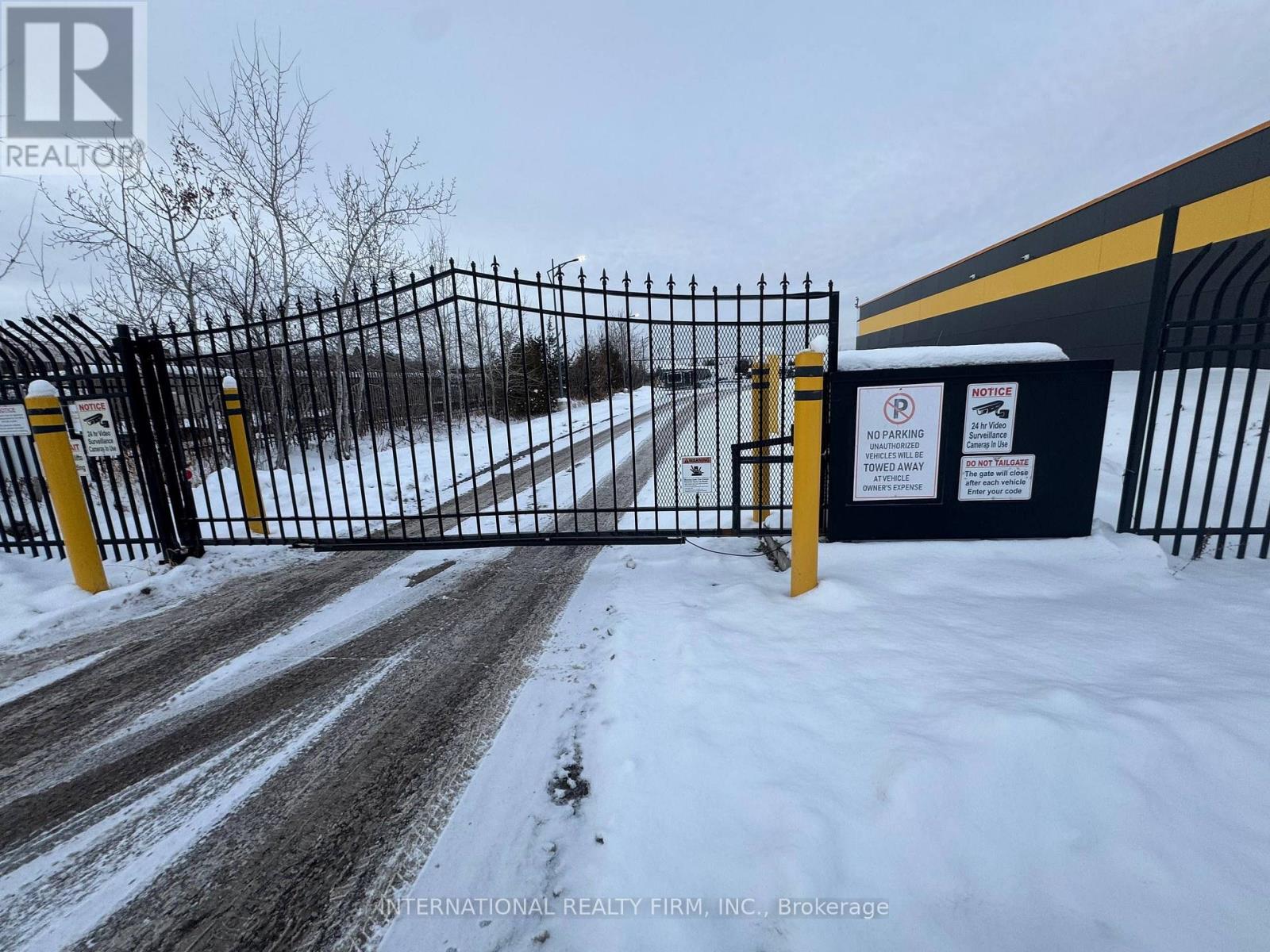 810 Technology Drive, Peterborough, Ontario  K9J 6X7 - Photo 2 - X12635486