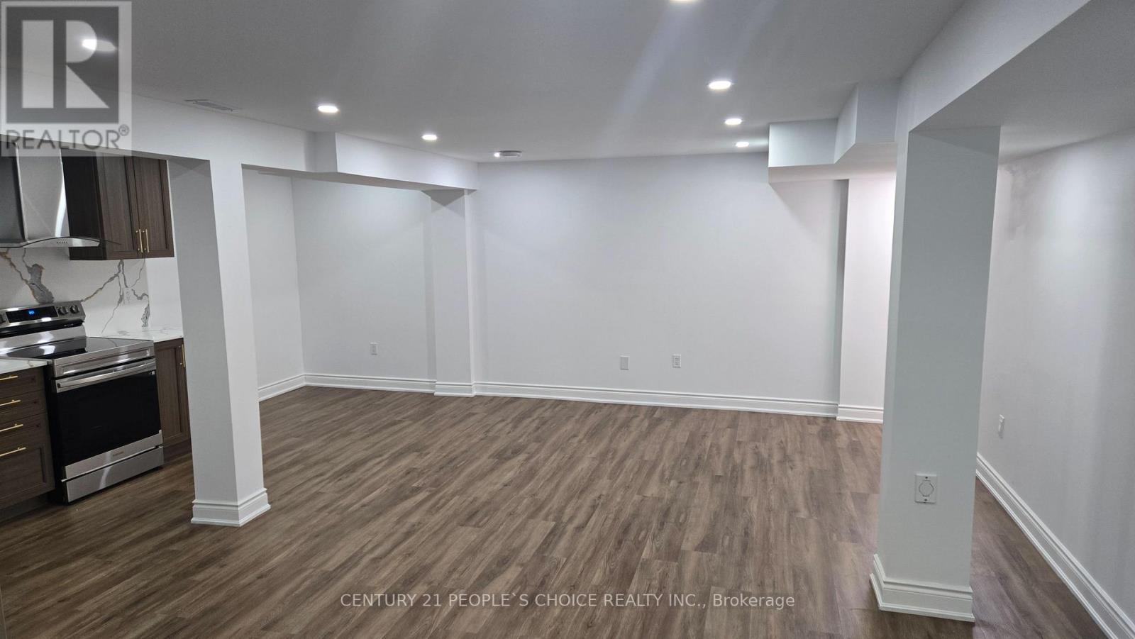 53 Larry Crescent, Haldimand, Ontario  N3W 1K7 - Photo 4 - X12684916