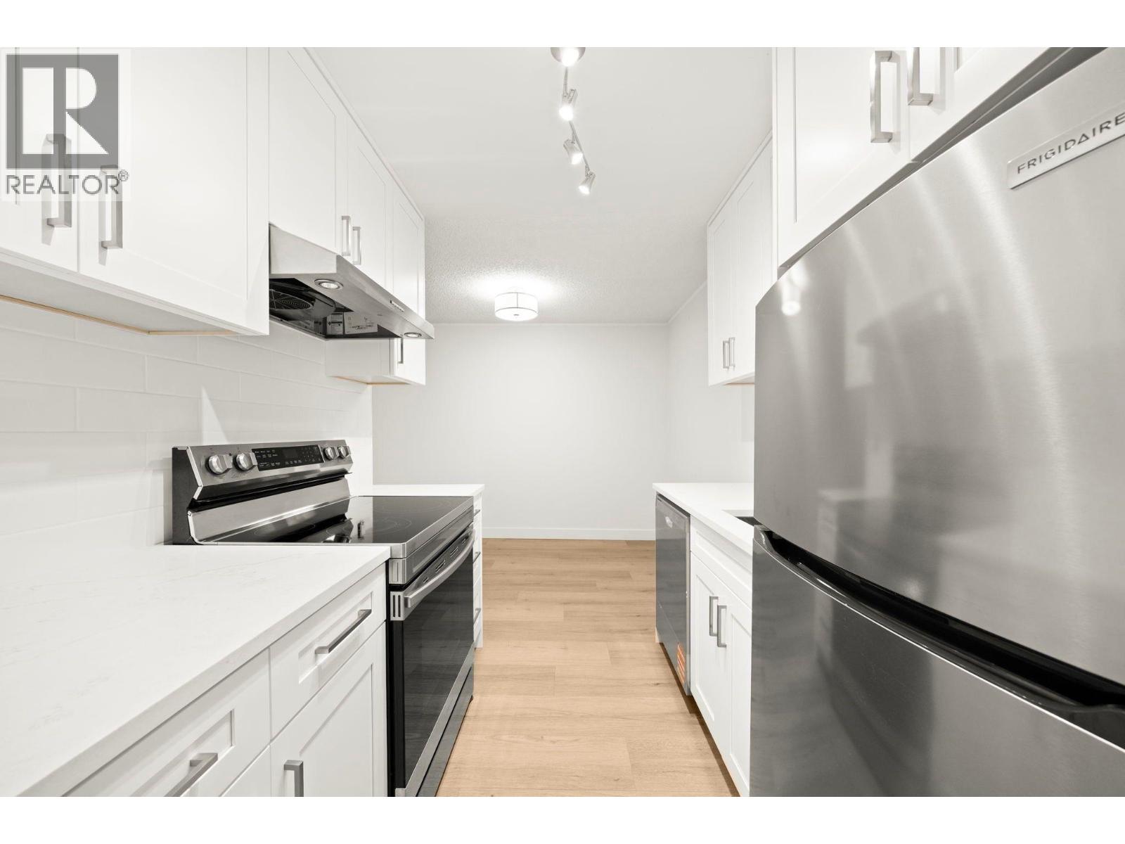 102 7591 Moffatt Road, Richmond, British Columbia  V6Y 3N2 - Photo 6 - R3079260