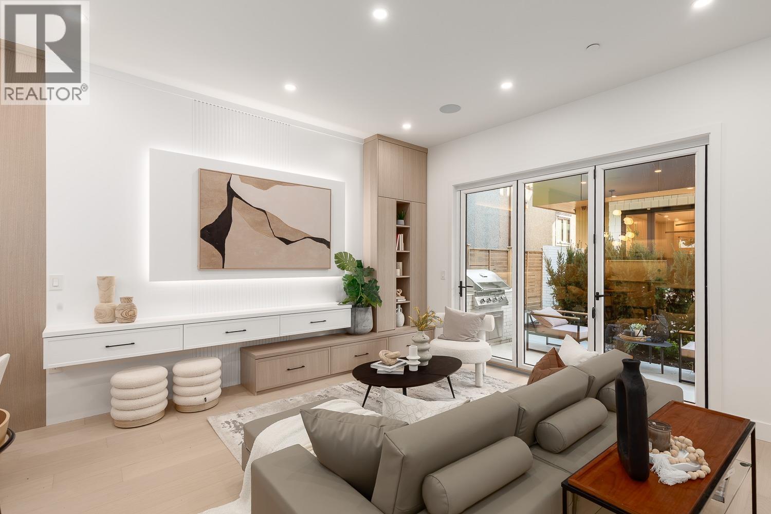 477 W 20th Avenue, Vancouver, British Columbia  V5Y 2C7 - Photo 3 - R3079266