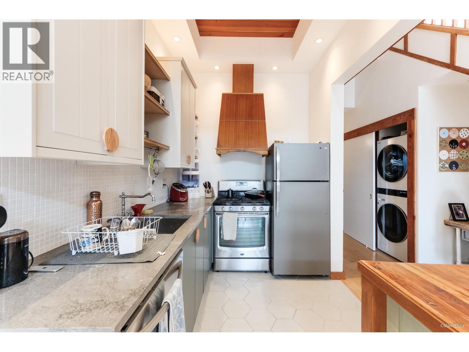 307 980 W 22nd Avenue, Vancouver, British Columbia  V5Z 2A1 - Photo 11 - R3079272