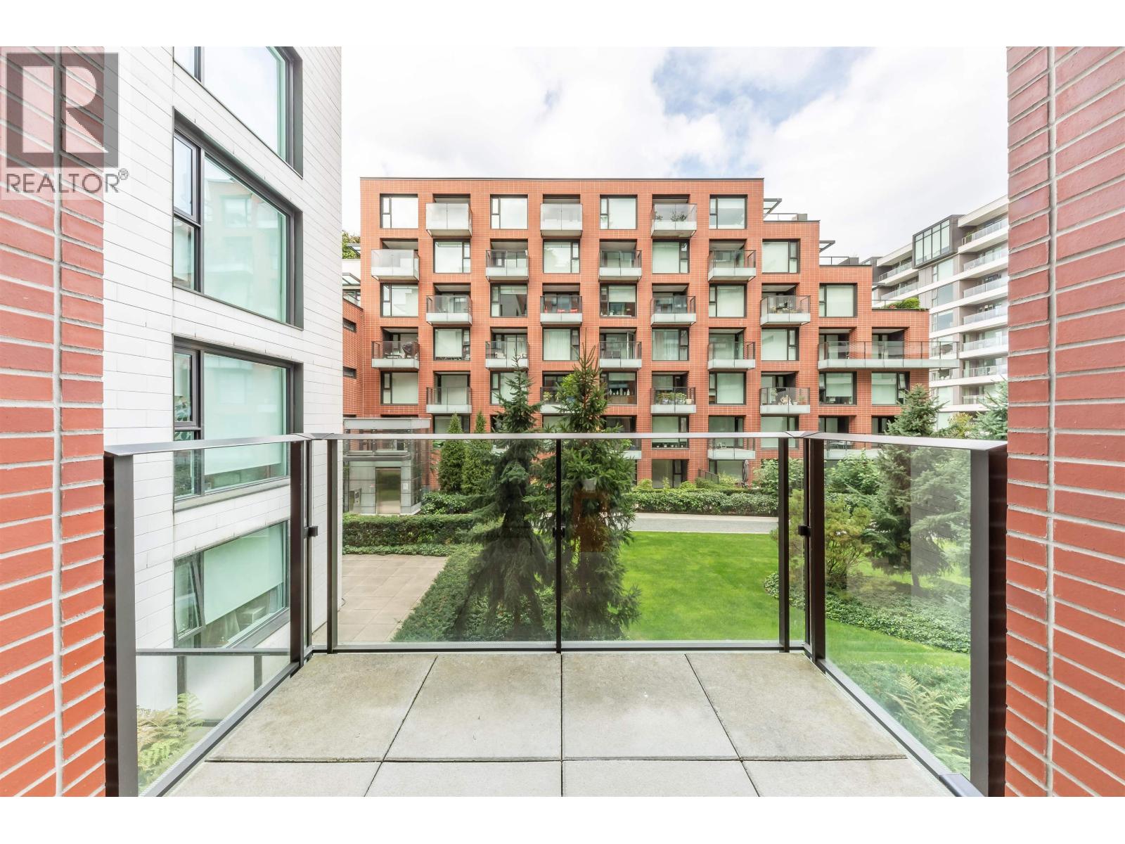 201 1561 W 57th Avenue, Vancouver, British Columbia  V6P 0H5 - Photo 13 - R3079277