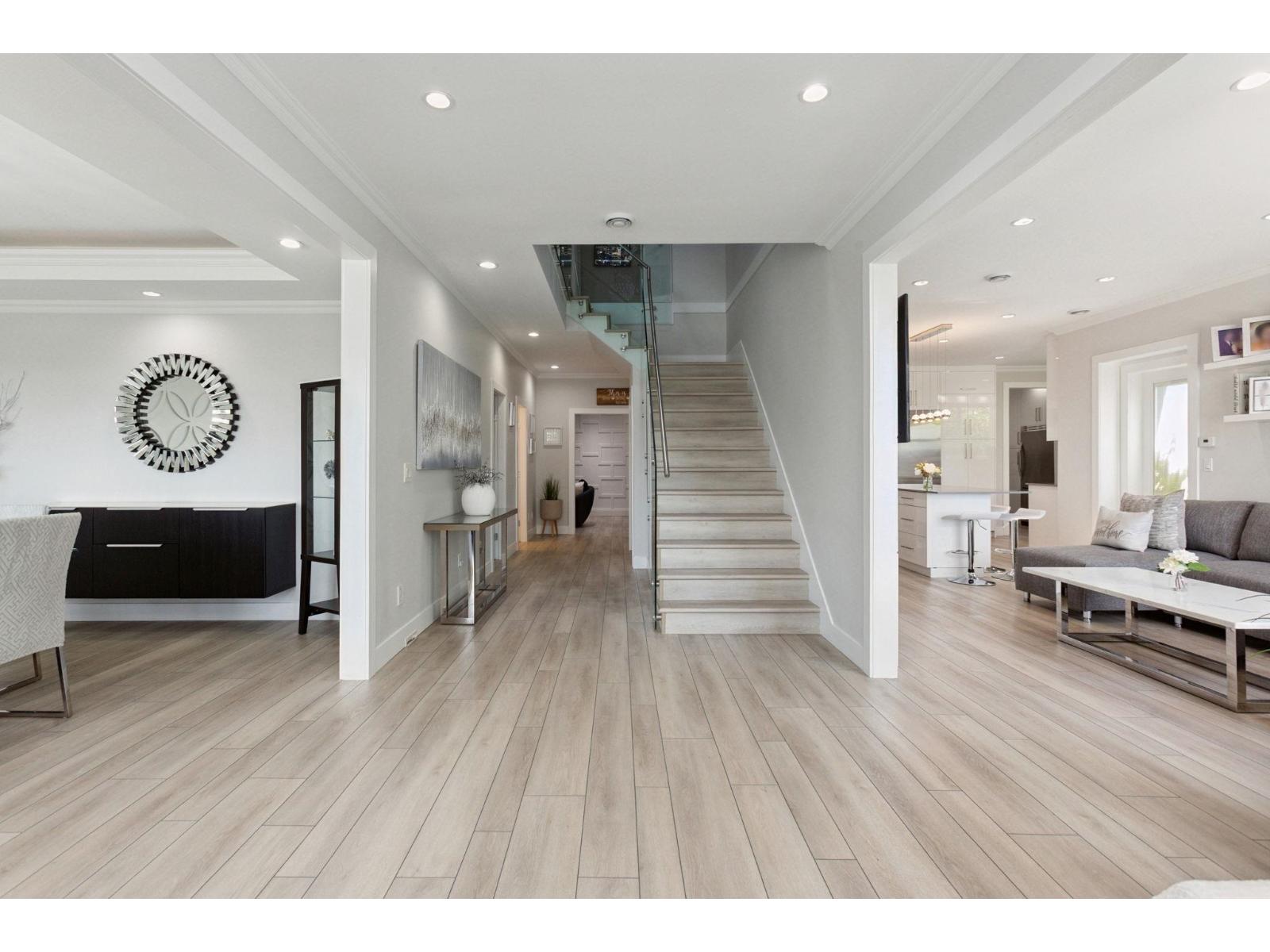 12182 101b Avenue, Surrey, British Columbia  V3V 7X6 - Photo 3 - R3076760