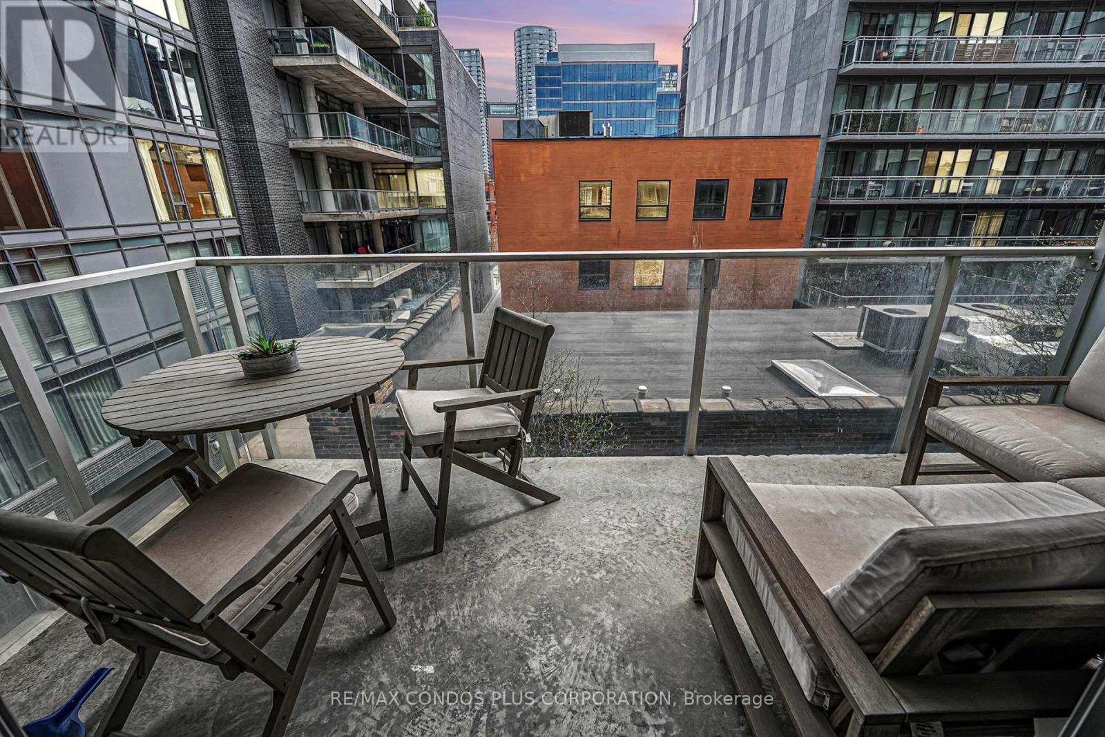 424 - 75 Portland Street, Toronto, Ontario  M5V 2M9 - Photo 16 - C12693174