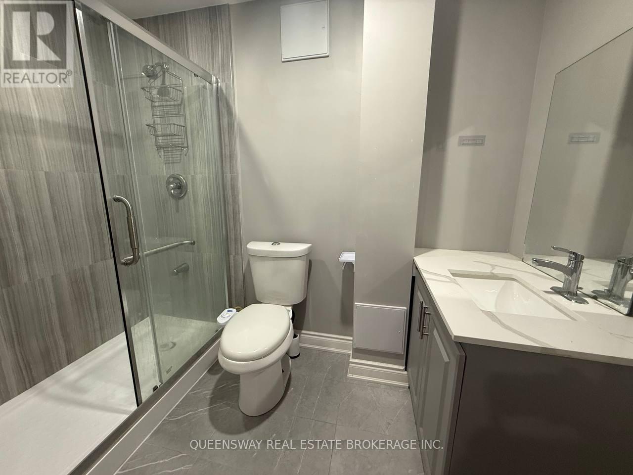 2 - 15 Perkins Drive E, Brampton (Northwest Sandalwood Parkway), Ontario  L7A 3W2 - Photo 9 - W12693628