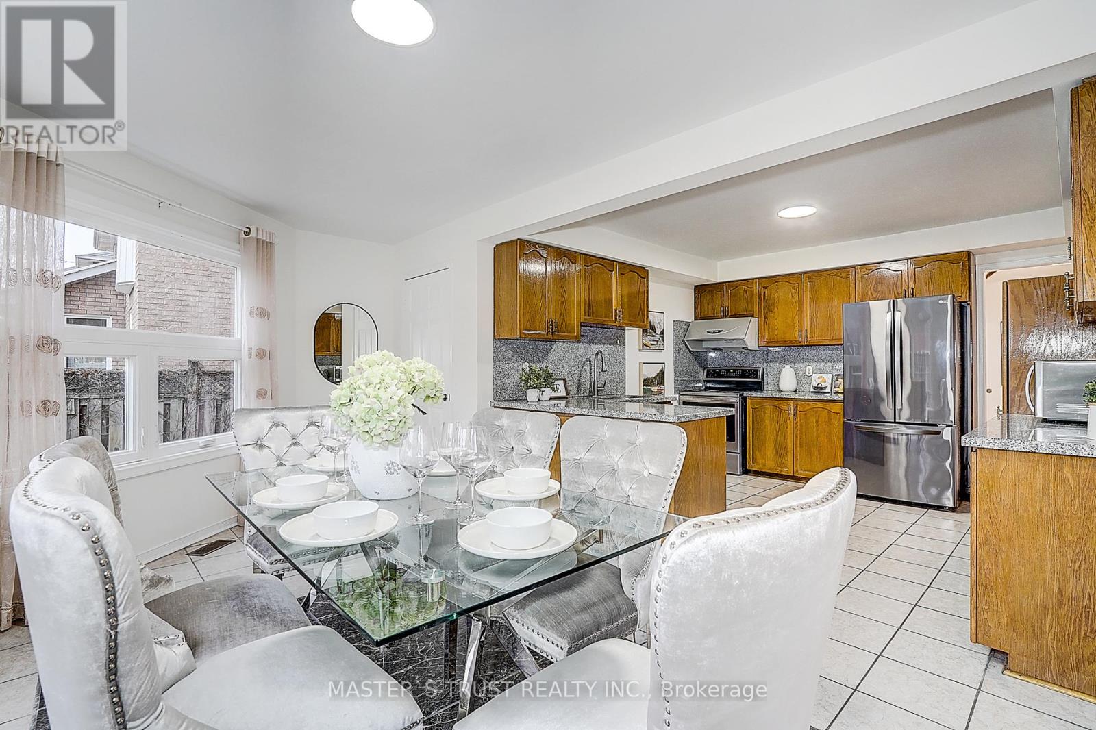 3488 Africa Crescent, Mississauga, Ontario  L5B 3V4 - Photo 12 - W12693636