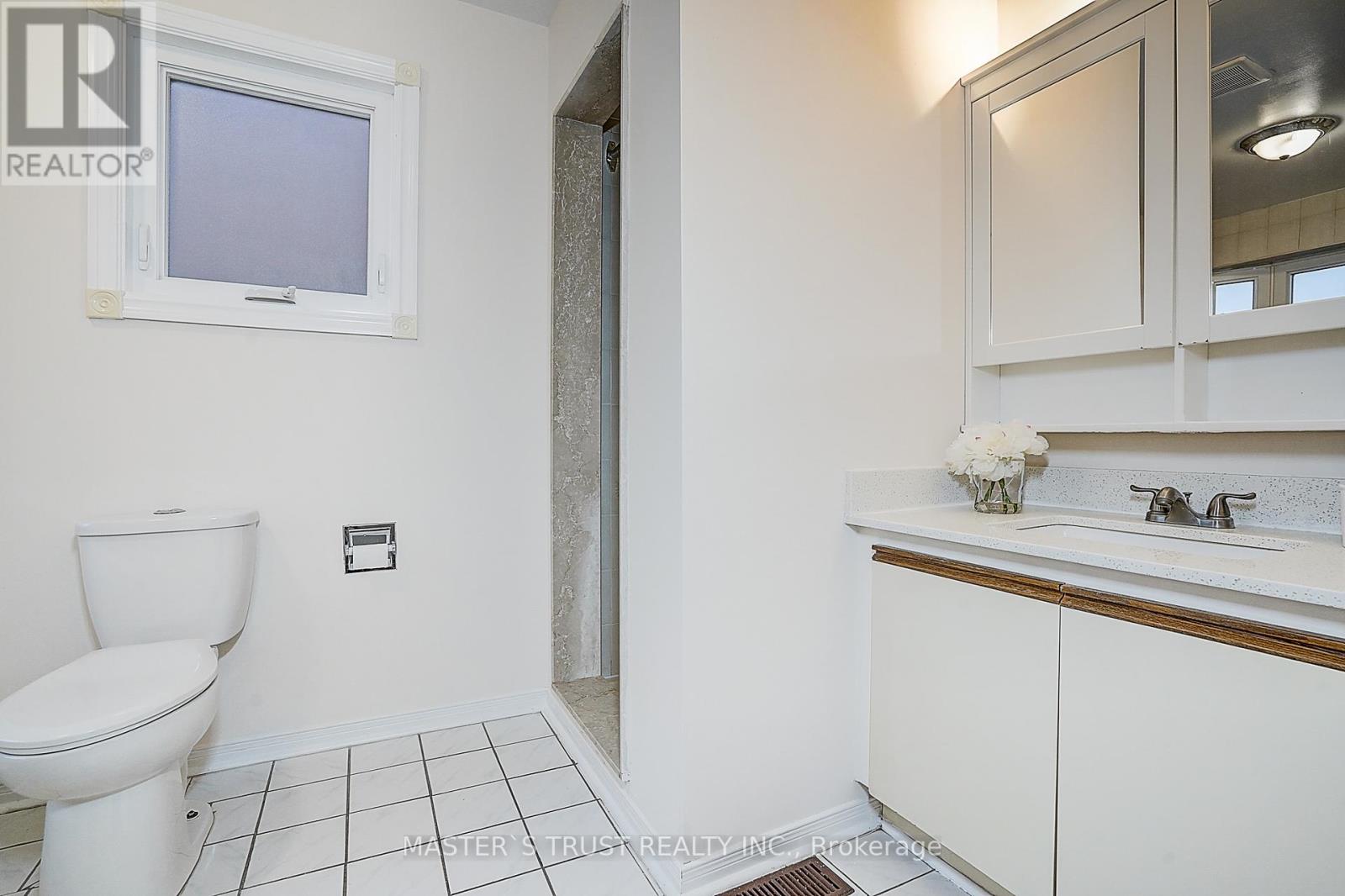 3488 Africa Crescent, Mississauga, Ontario  L5B 3V4 - Photo 24 - W12693636