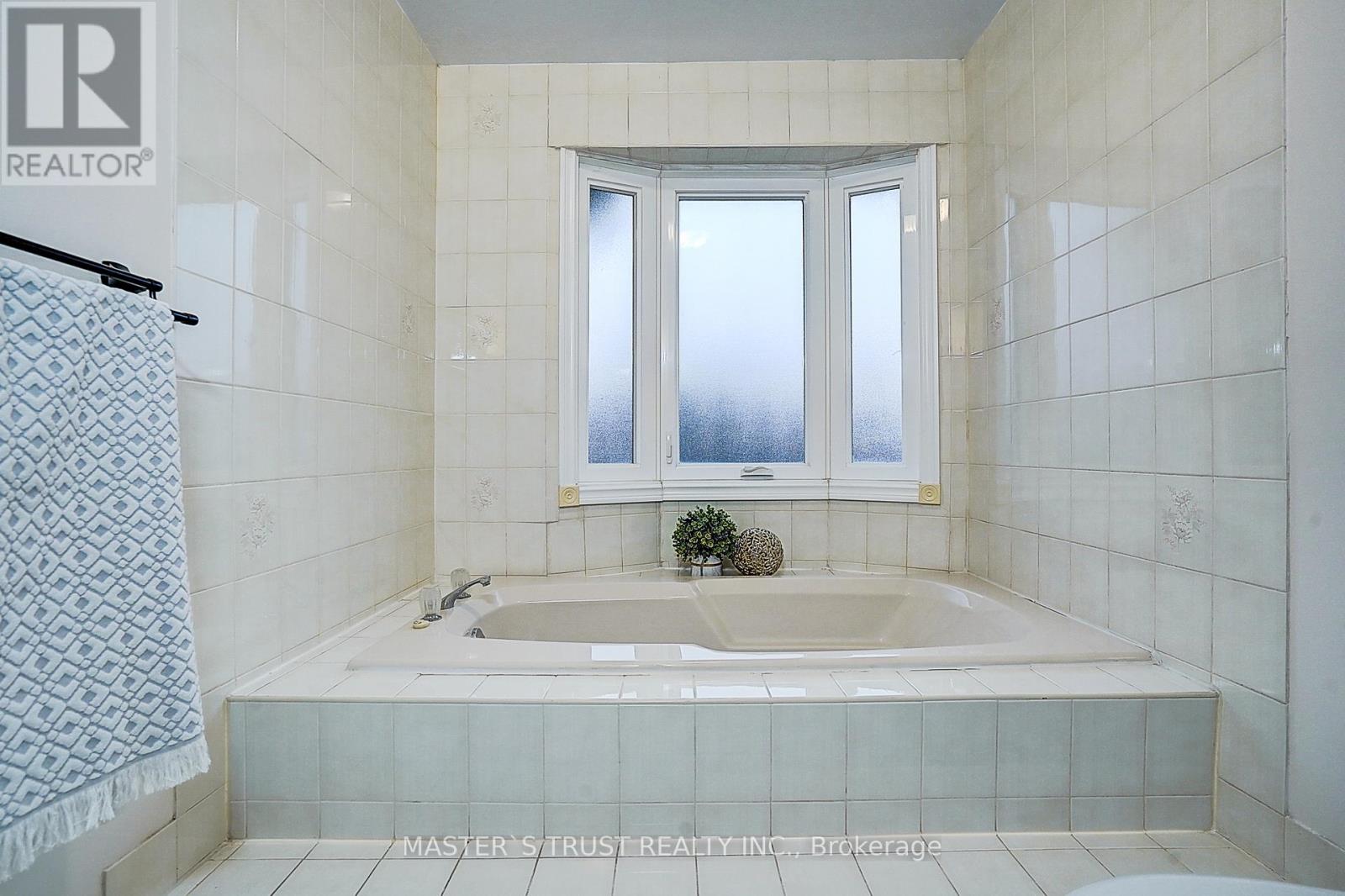 3488 Africa Crescent, Mississauga, Ontario  L5B 3V4 - Photo 25 - W12693636