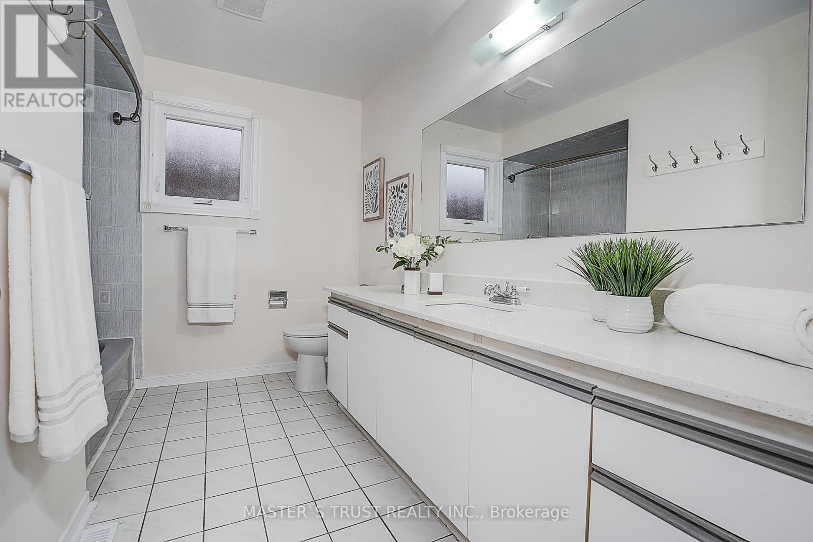 3488 Africa Crescent, Mississauga, Ontario  L5B 3V4 - Photo 26 - W12693636