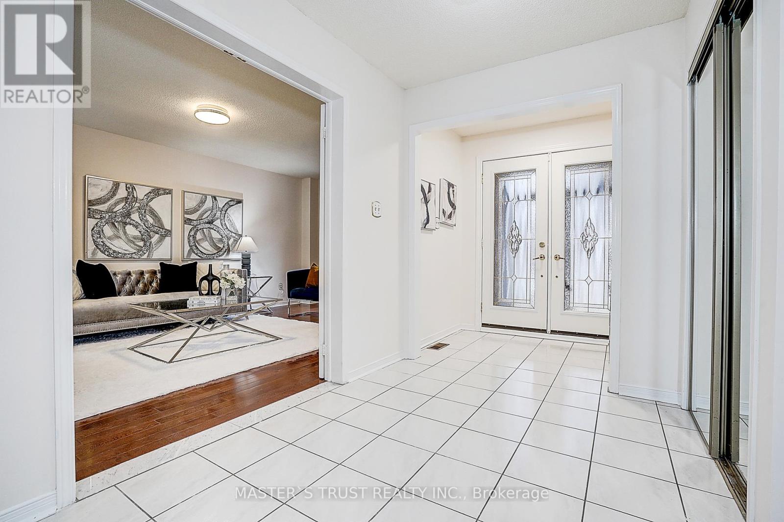 3488 Africa Crescent, Mississauga, Ontario  L5B 3V4 - Photo 3 - W12693636