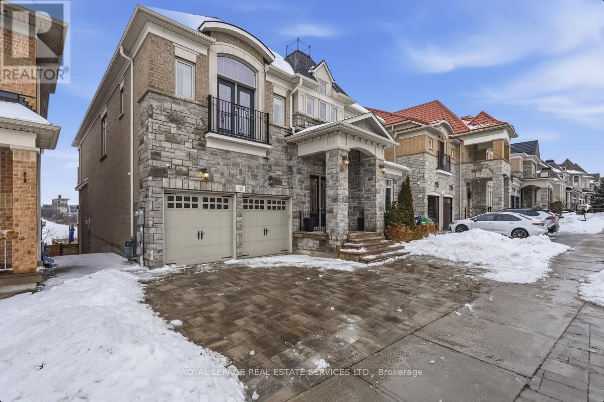 118 COASTLINE DRIVE, Brampton, Ontario