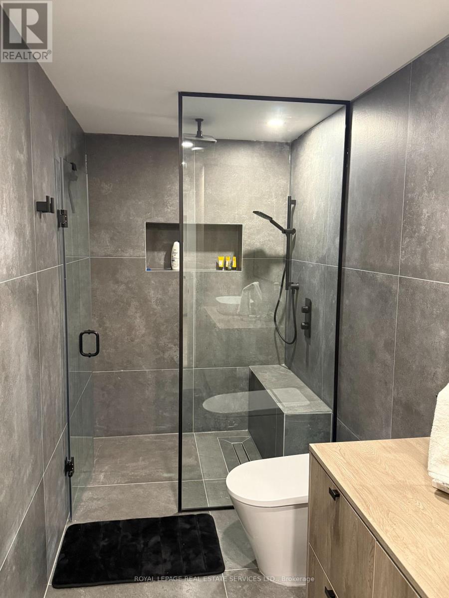 118 Coastline Drive, Brampton, Ontario  L6Y 0S4 - Photo 35 - W12693648