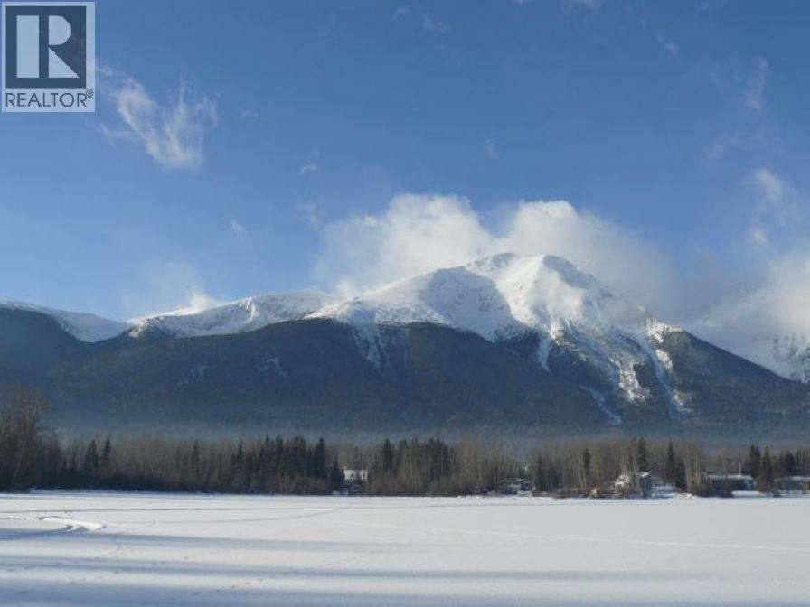 5 Aurora Avenue, Smithers, British Columbia  V0J 2N2 - Photo 5 - R3078703