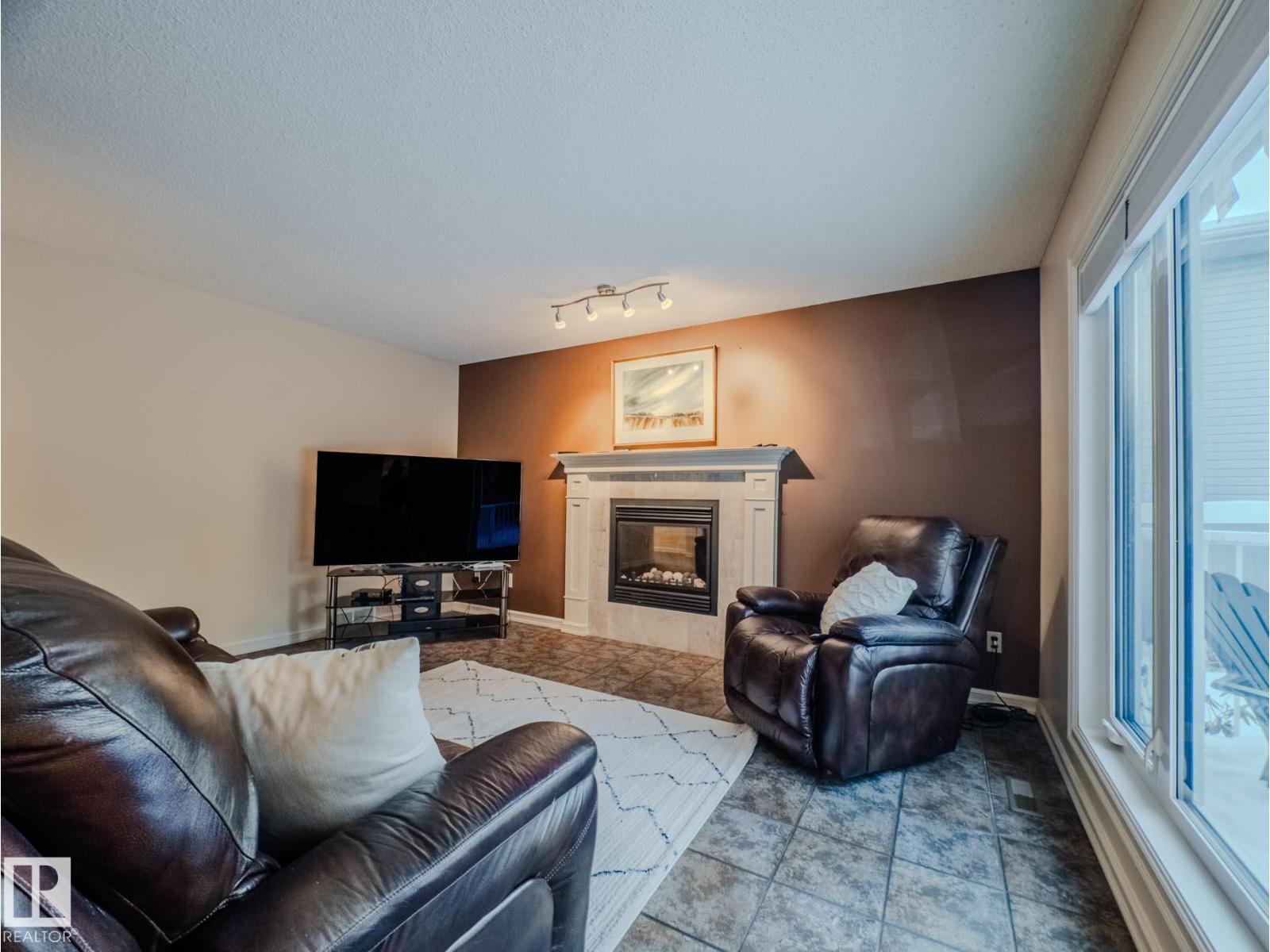 114 Meadowview Dr, Sherwood Park, Alberta  T8H 1M4 - Photo 13 - E4469930