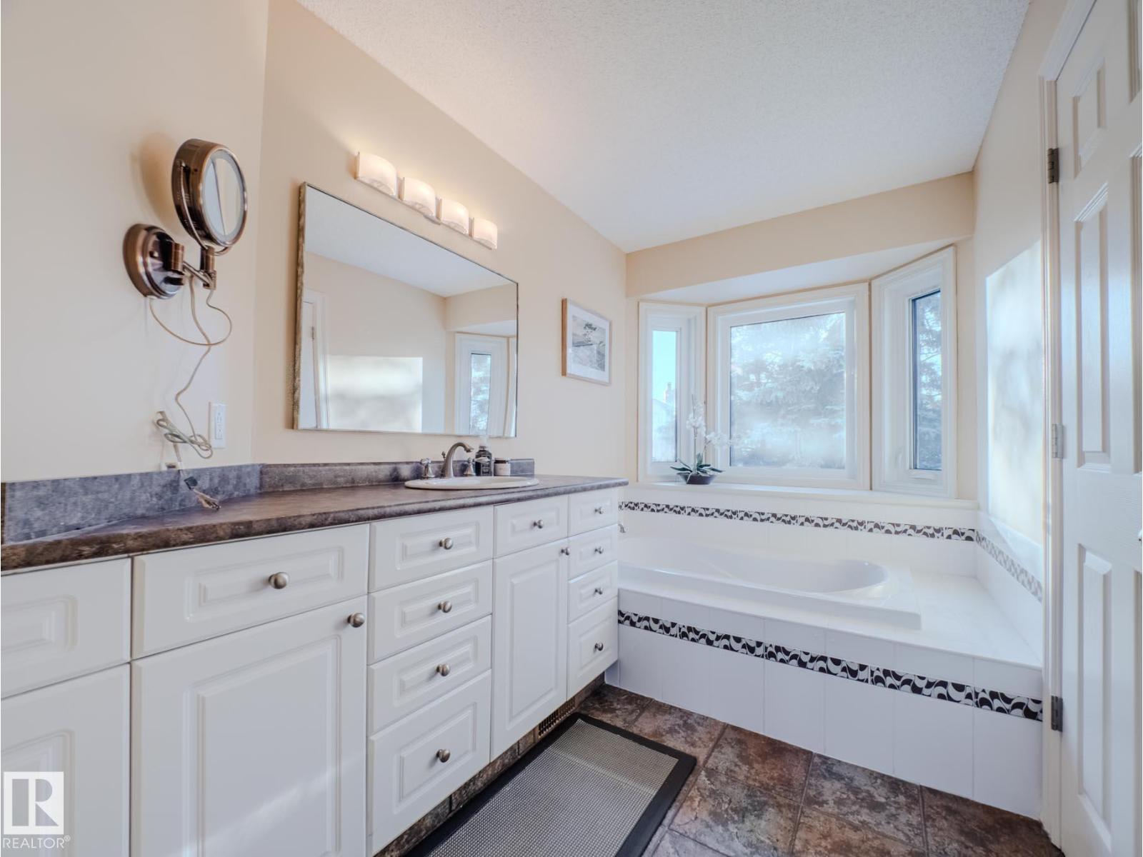 114 Meadowview Dr, Sherwood Park, Alberta  T8H 1M4 - Photo 37 - E4469930