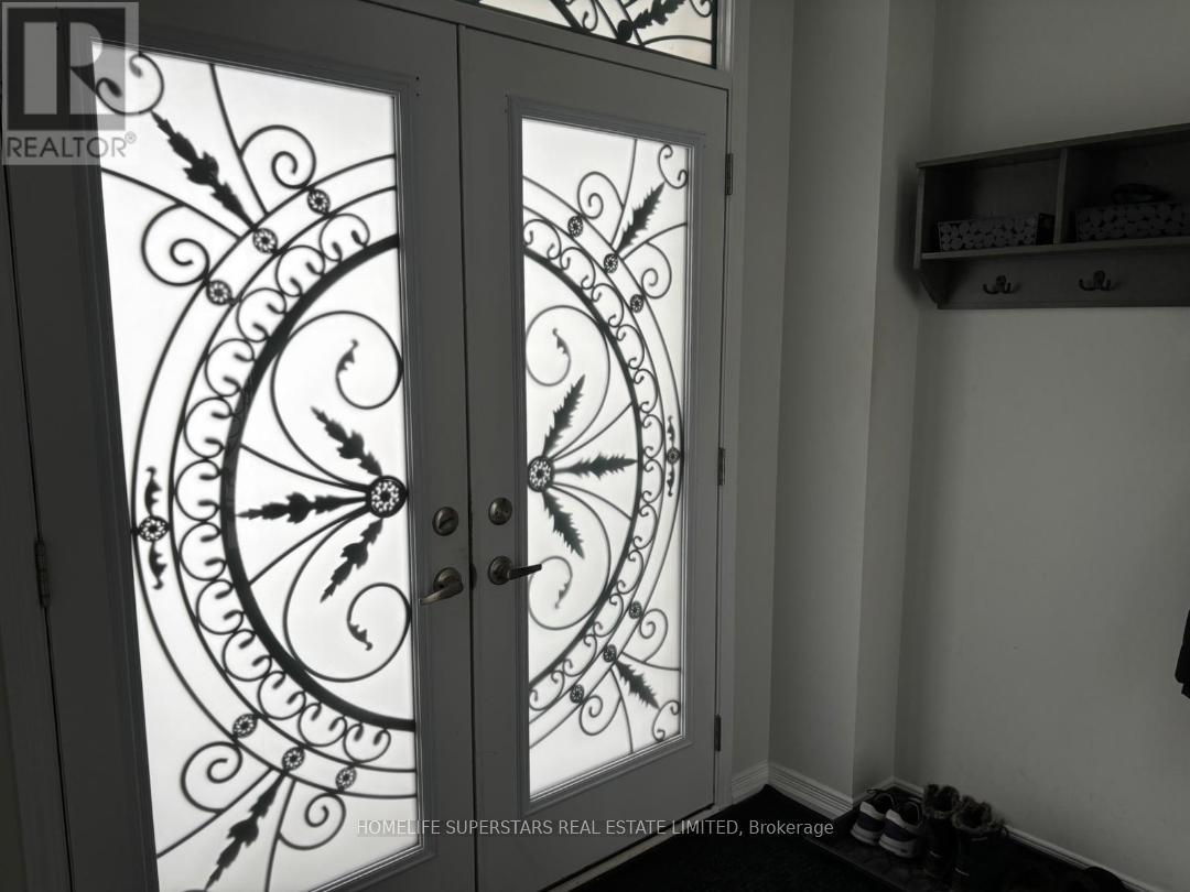 8755 Sourgum Avenue E, Niagara Falls, Ontario  L2H 3S3 - Photo 2 - X12693630