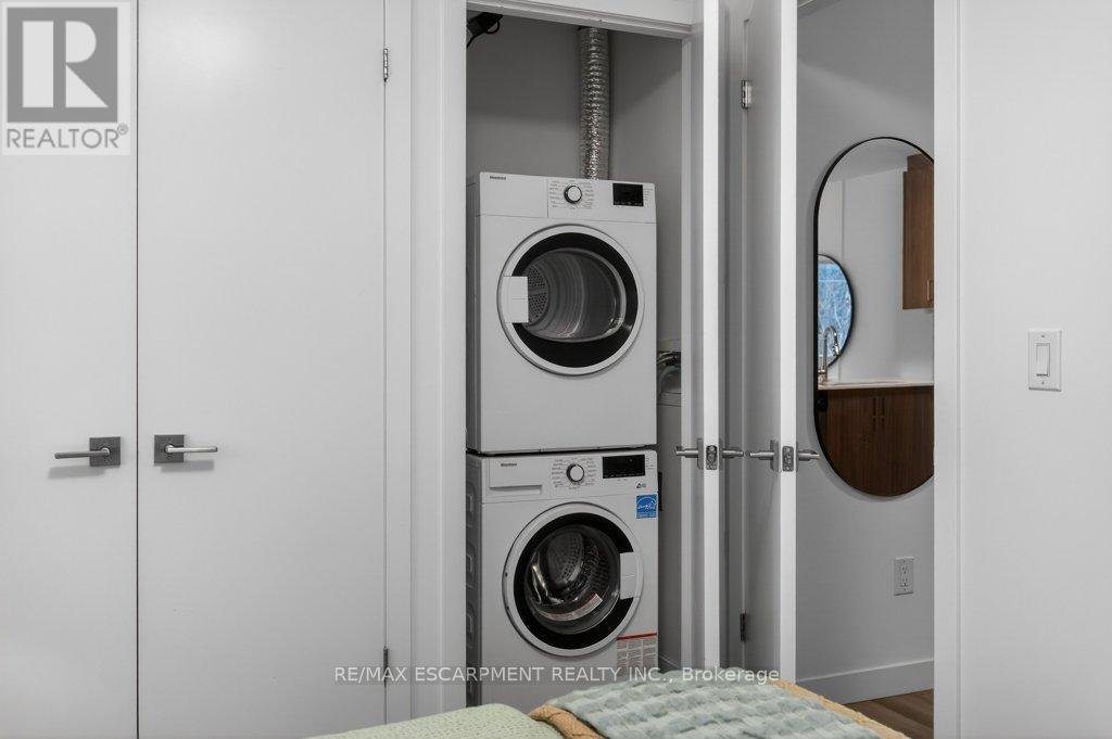 209 - 479 Charlton Avenue E, Hamilton, Ontario  L8N 0B4 - Photo 36 - X12693632