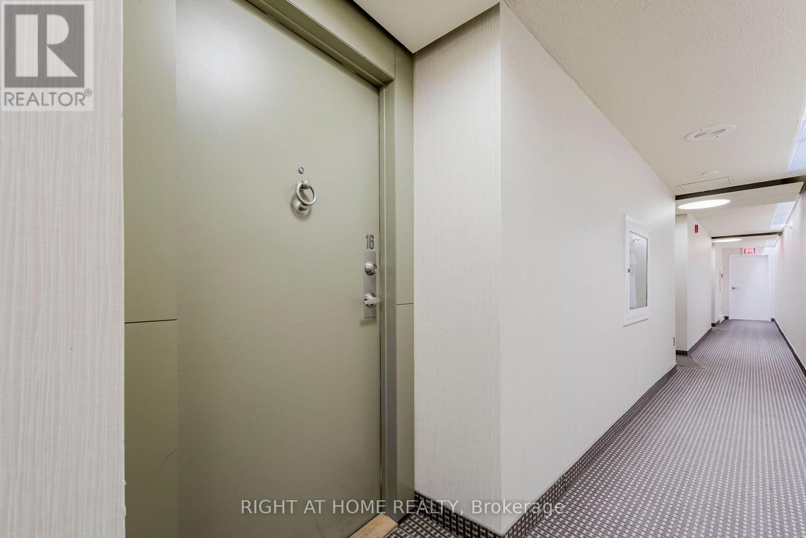 Ph16 - 20 Glebe Road W, Toronto, Ontario  M5P 1C9 - Photo 3 - C12693646