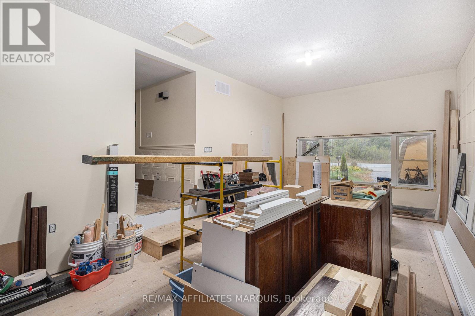 7349 Roger Stevens Drive, Montague, Ontario  K7A 4S6 - Photo 13 - X12452711