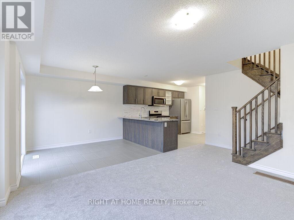 121 Scarletwood Street, Hamilton, Ontario  L8J 0K8 - Photo 23 - X12688118