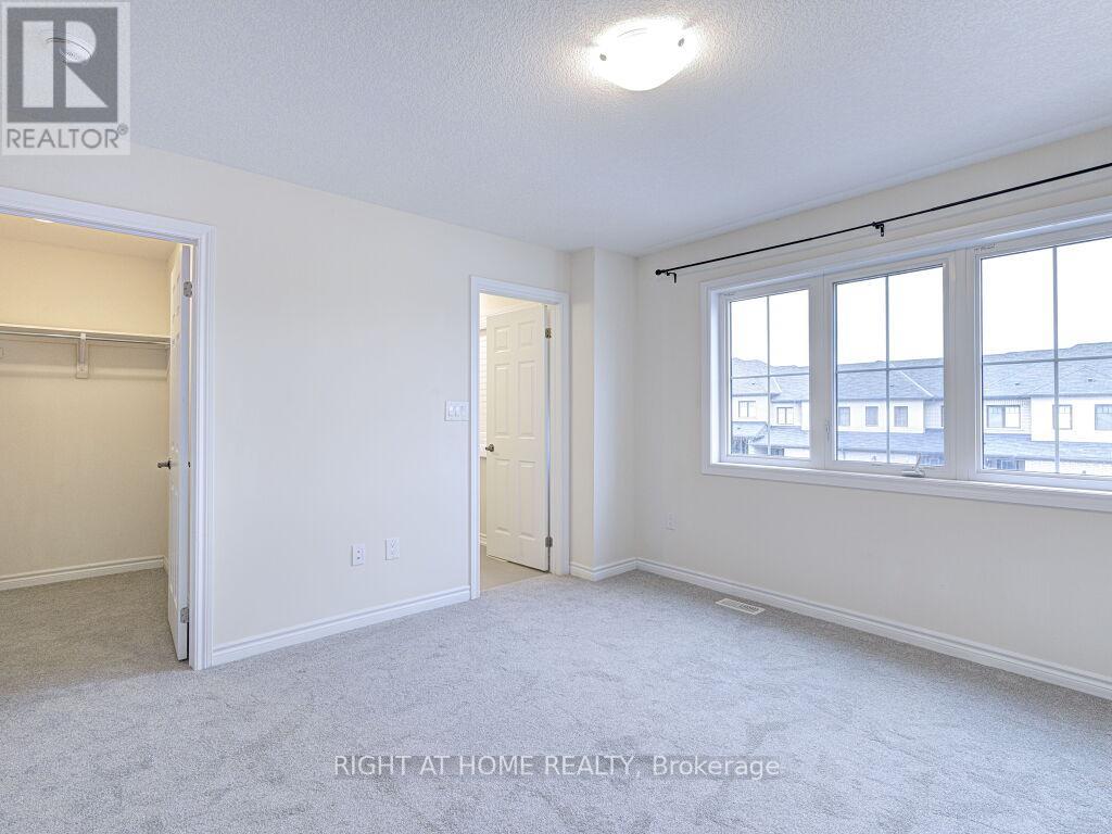 121 Scarletwood Street, Hamilton, Ontario  L8J 0K8 - Photo 32 - X12688118