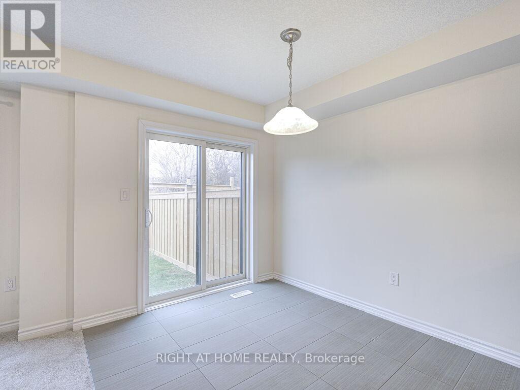 121 Scarletwood Street, Hamilton, Ontario  L8J 0K8 - Photo 20 - X12688118