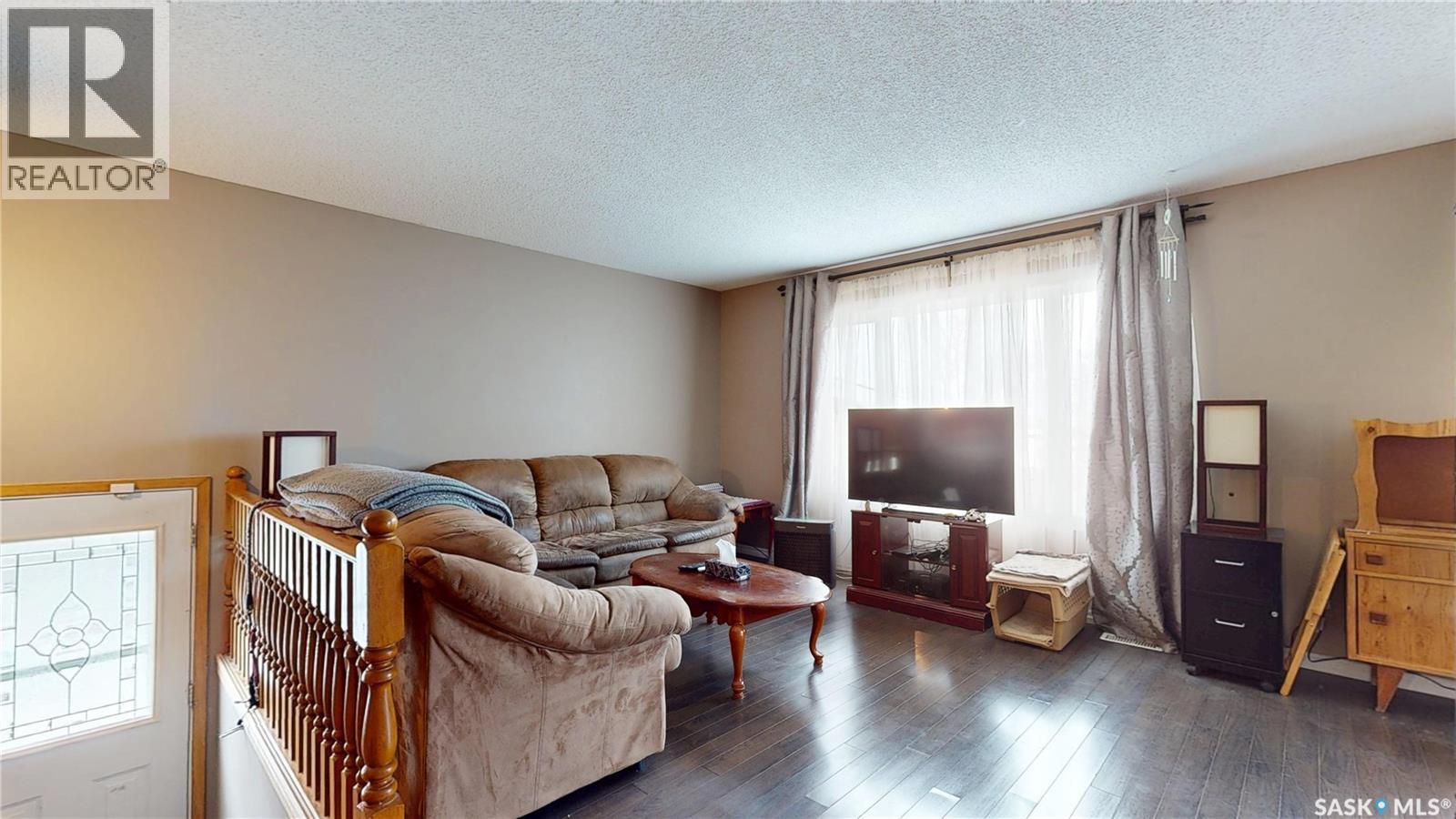 1018 Victory Crescent, Regina, Saskatchewan  S4N 6Y7 - Photo 7 - SK026767