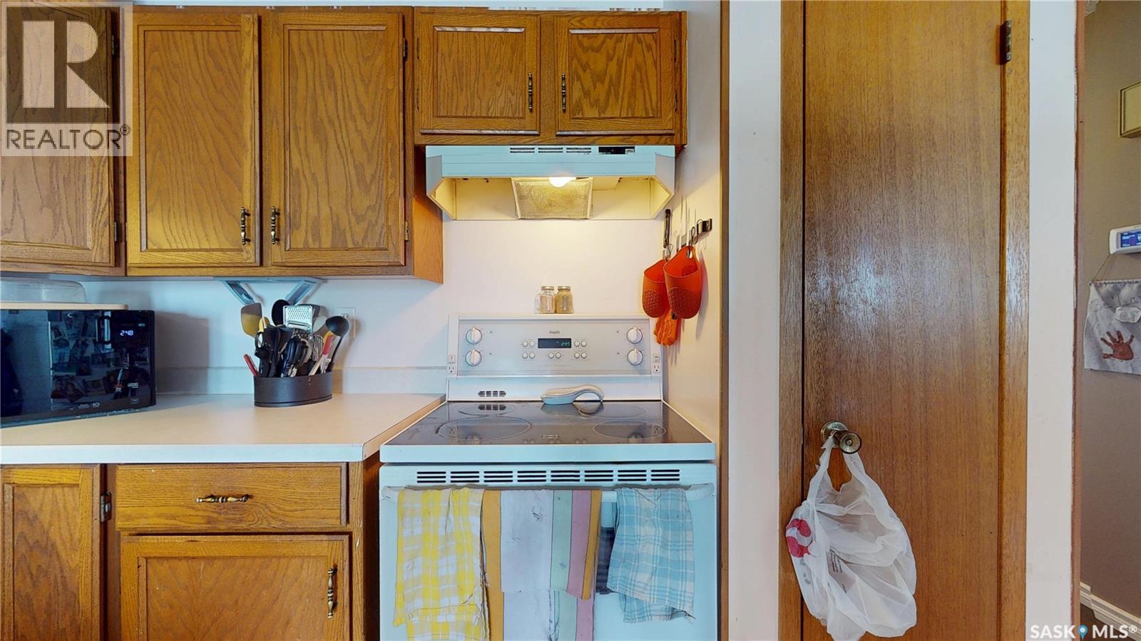 1018 Victory Crescent, Regina, Saskatchewan  S4N 6Y7 - Photo 12 - SK026767