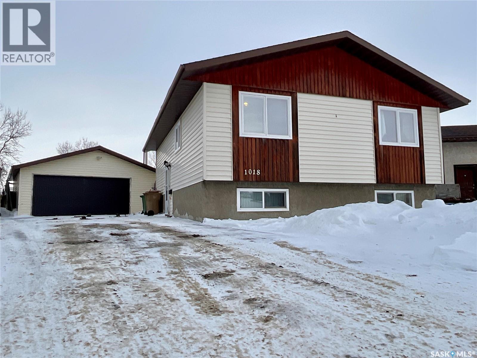 1018 Victory Crescent, Regina, Saskatchewan  S4N 6Y7 - Photo 3 - SK026767