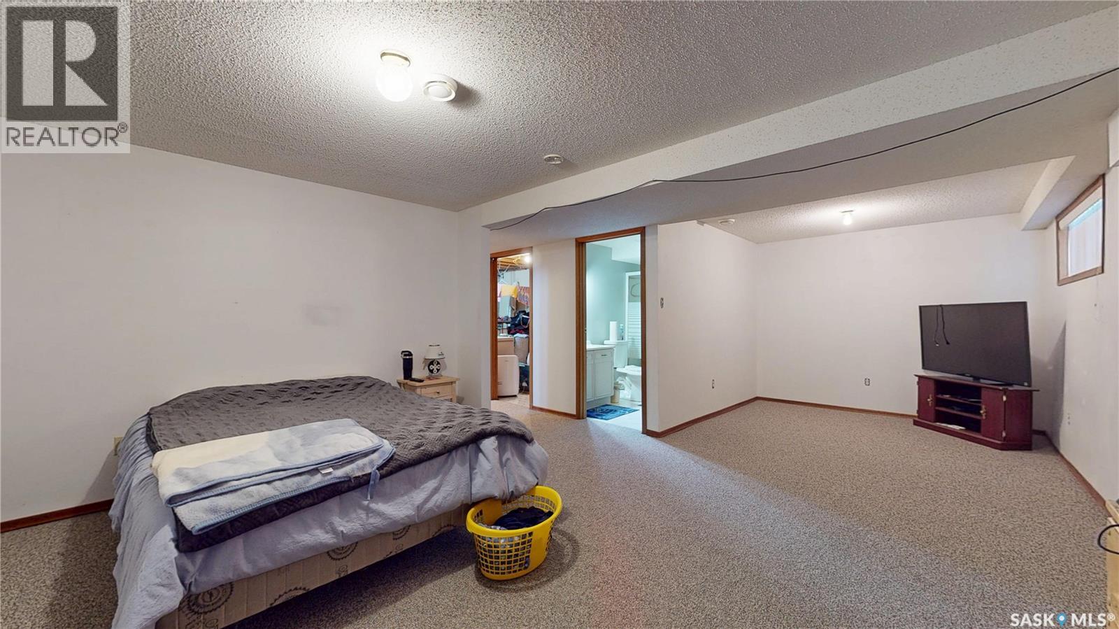 1018 Victory Crescent, Regina, Saskatchewan  S4N 6Y7 - Photo 28 - SK026767