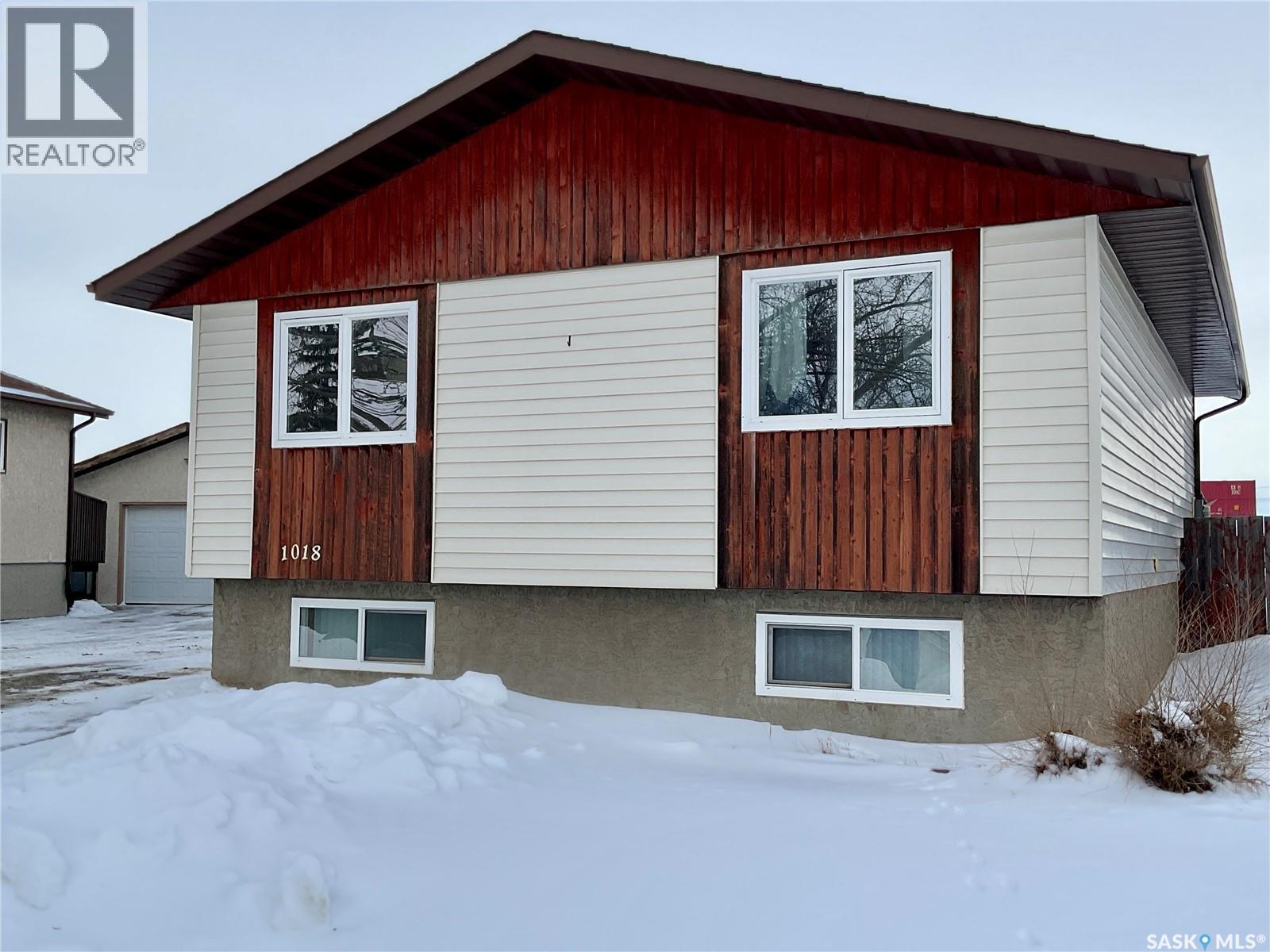 1018 Victory Crescent, Regina, Saskatchewan  S4N 6Y7 - Photo 2 - SK026767