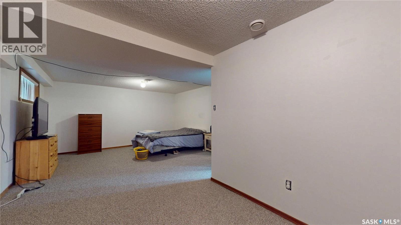 1018 Victory Crescent, Regina, Saskatchewan  S4N 6Y7 - Photo 30 - SK026767