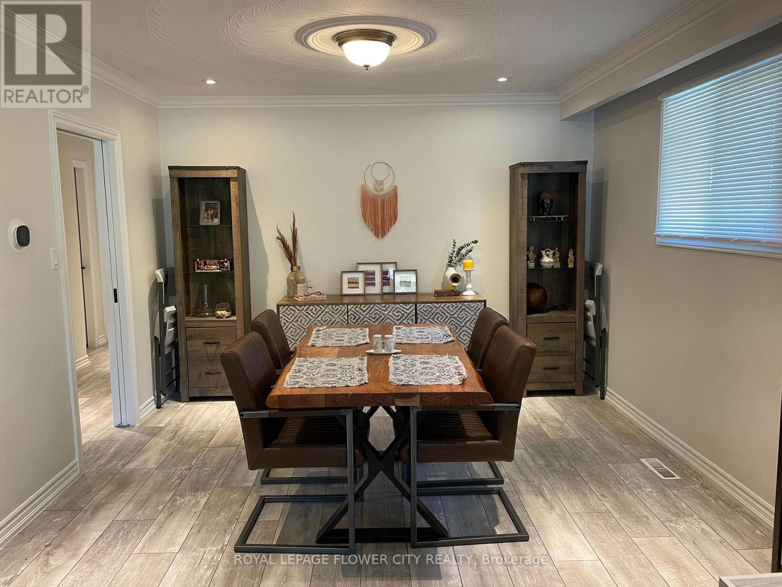 Main Level - 62 Edmonton Road, Toronto, Ontario  M2J 4T2 - Photo 4 - C12693670