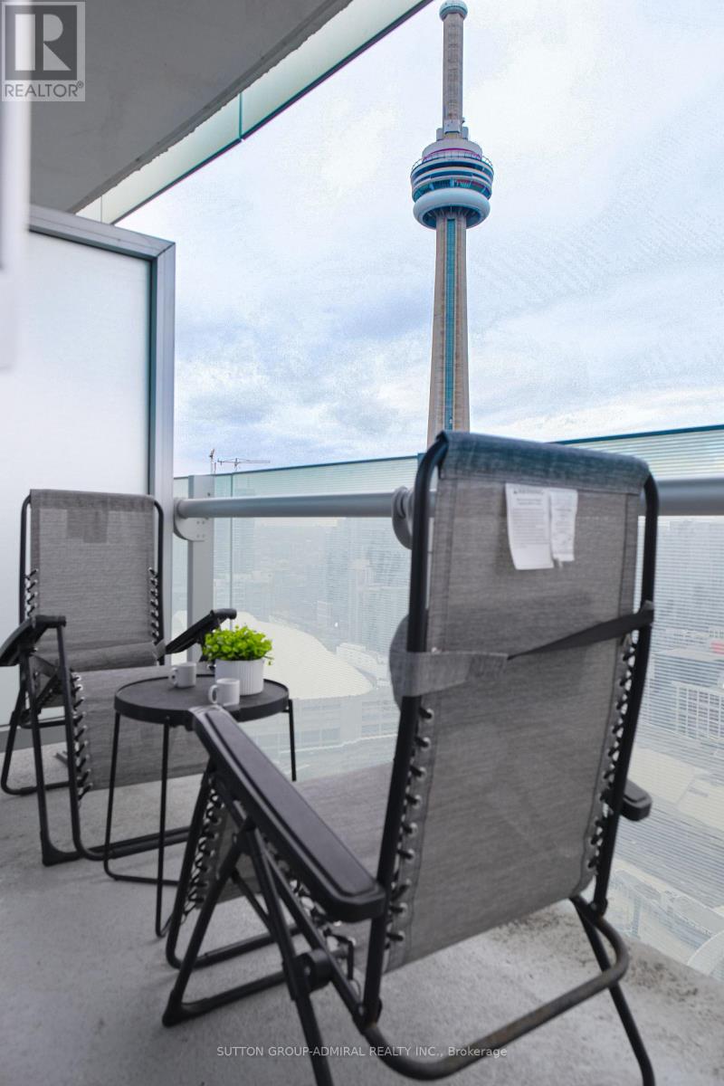 4908 - 12 York Street, Toronto (Waterfront Communities), Ontario  M5J 0A9 - Photo 12 - C12693676