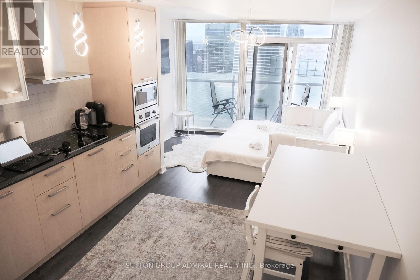 4908 - 12 York Street, Toronto (Waterfront Communities), Ontario  M5J 0A9 - Photo 3 - C12693676