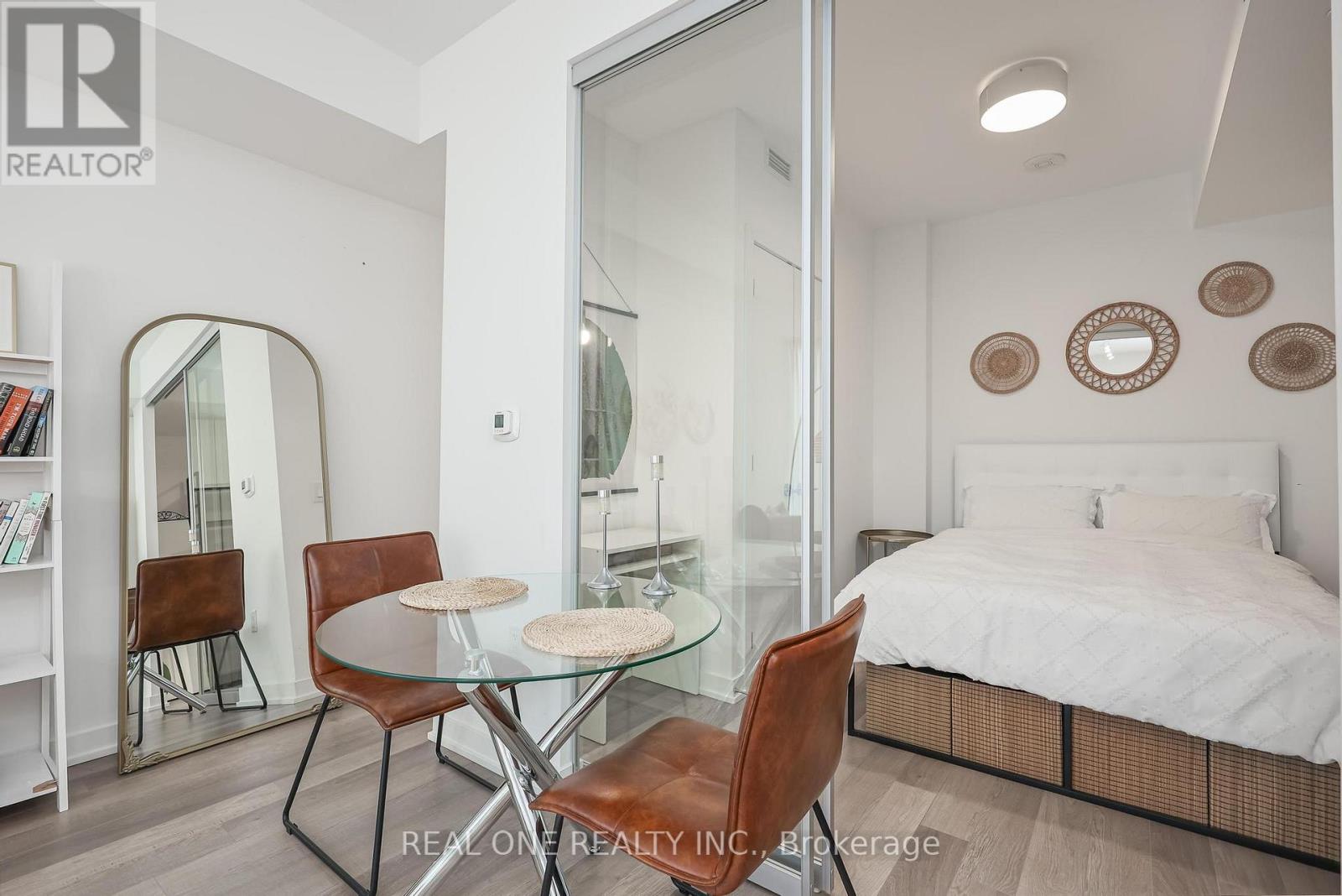 3401 - 357 King Street W, Toronto, Ontario  M5V 0S7 - Photo 18 - C12693724