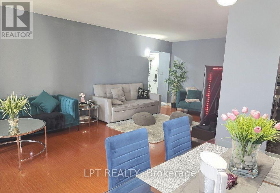 1202 - 1 Massey Square, Toronto, Ontario  M4C 5L4 - Photo 5 - E12693662